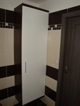 Závěsná koupelnová skříň